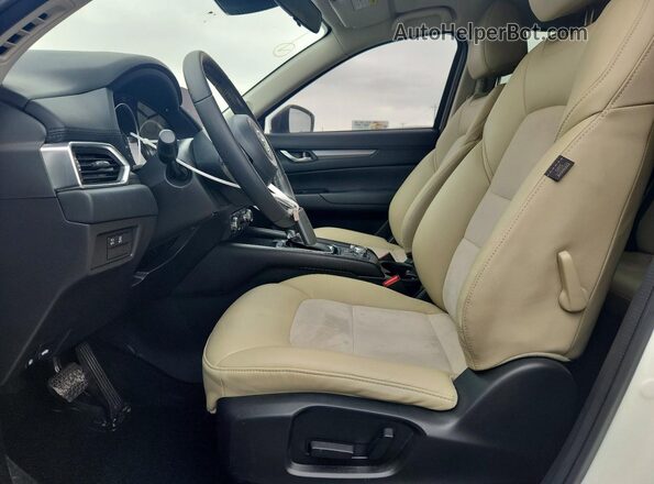 JM3KFACMXJ1455534 2018 MAZDA CX-5 Белый Вид салона спереди