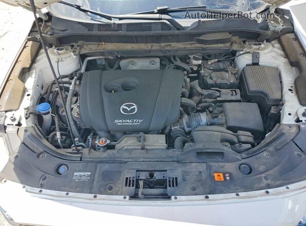 JM3KFADL0H0200610 2017 MAZDA CX-5 White Vista del compartimento del motor