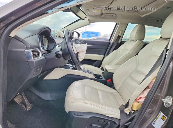 JM3KFADM0J1348779 2018 MAZDA CX-5 Gray Widok wnętrza z przodu