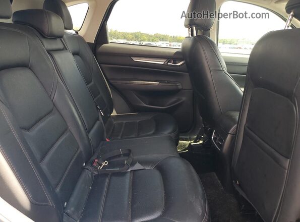 JM3KFADM1L1831202 2020 MAZDA CX-5 Blue Widok tylnych siedzeń
