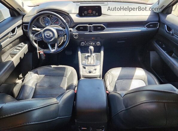 JM3KFADM5J0366393 2018 MAZDA CX-5 Красный Вид панели приборов