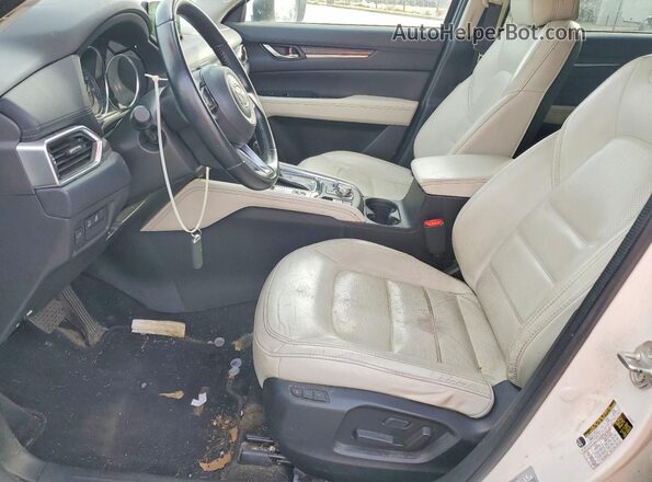 JM3KFADM5J1390817 2018 MAZDA CX-5 White Вид салону спереду
