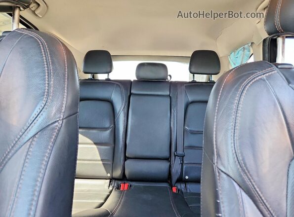 JM3KFADM6L1811995 2020 MAZDA CX-5 Red Rear seats view