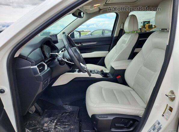JM3KFADM6M0311049 2021 MAZDA CX-5 White Widok wnętrza z przodu