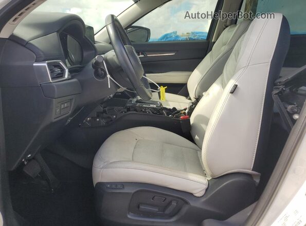 JM3KFADM8K1525242 2019 MAZDA CX-5 White Vista interior delantera