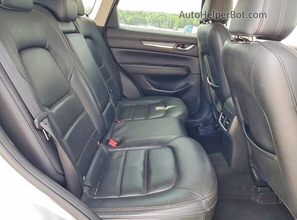 JM3KFADM9J0330089 2018 MAZDA CX-5 Gray Vista interior trasera
