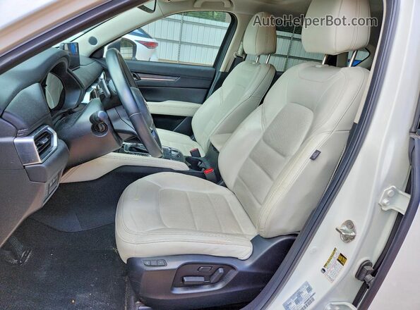 JM3KFADM9M0306637 2021 MAZDA CX-5 White Вид салону спереду
