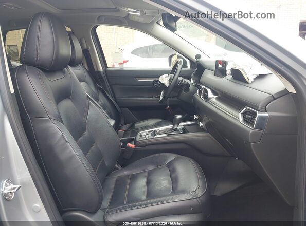 JM3KFADMXL0727457 2020 MAZDA CX-5 Silver Widok wnętrza z przodu