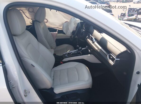 JM3KFBAY3M0444686 2021 MAZDA CX-5 White Front interior view