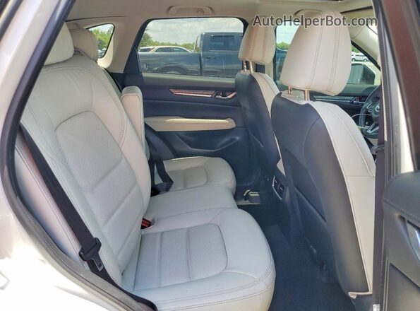 JM3KFBAY4L0846926 2020 MAZDA CX-5 White Rear interior view