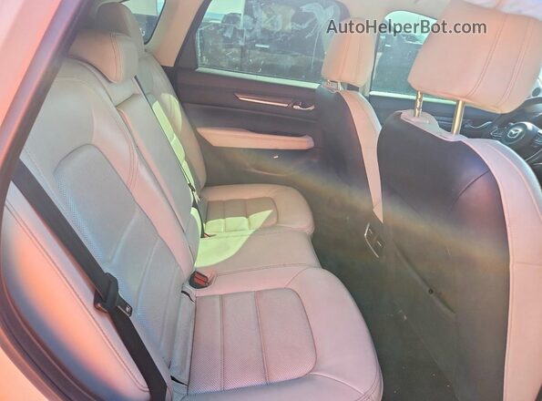 JM3KFBAY7M0339701 2021 MAZDA CX-5 White Vista de los asientos traseros