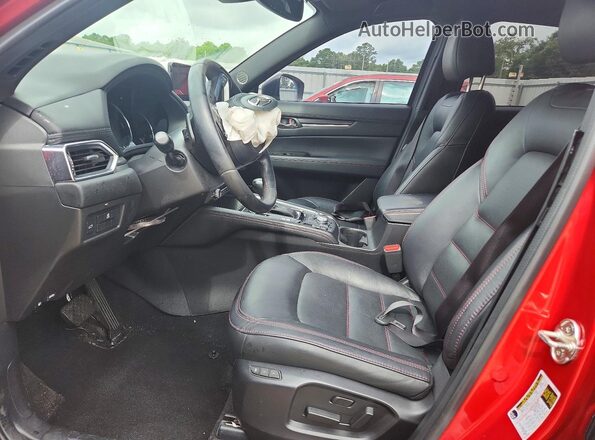 JM3KFBAY8P0266777 2023 MAZDA CX-5 Red Widok wnętrza z przodu
