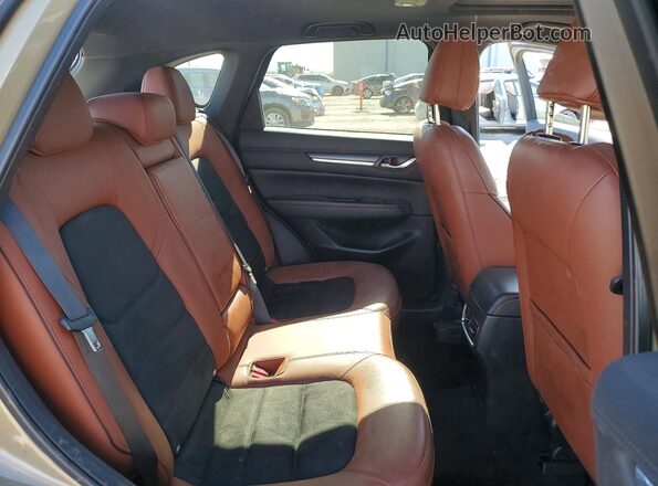 JM3KFBAYXR0533680 2024 MAZDA CX-5 Beige Widok wnętrza z tyłu