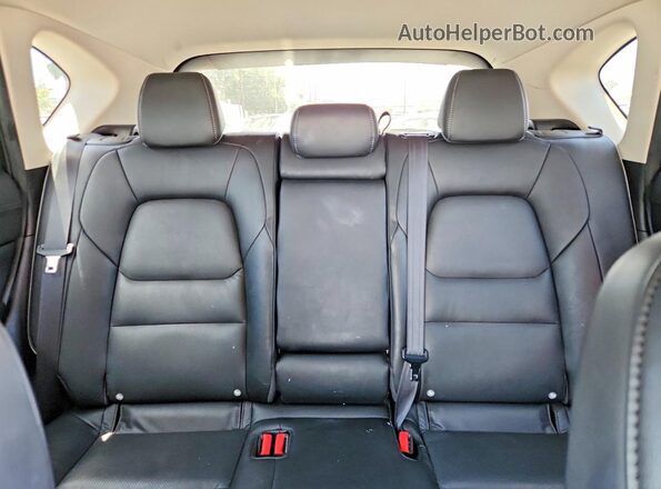 JM3KFBBL0R0447247 2024 MAZDA CX-5 Silver Widok tylnych siedzeń