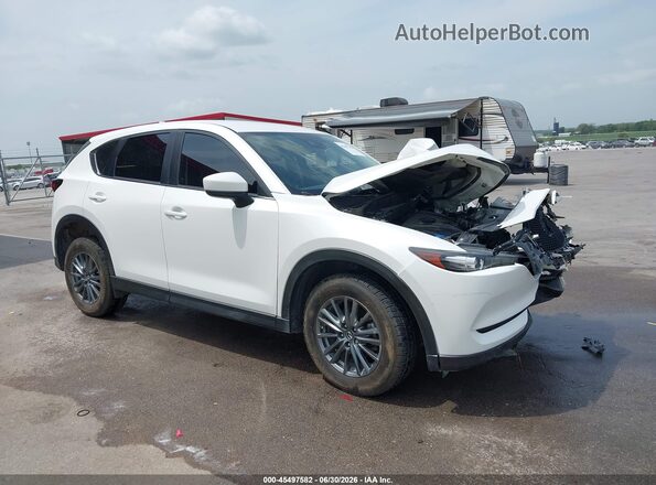 JM3KFBBL1H0143682 2017 MAZDA CX-5 Белый Вид задней части салона