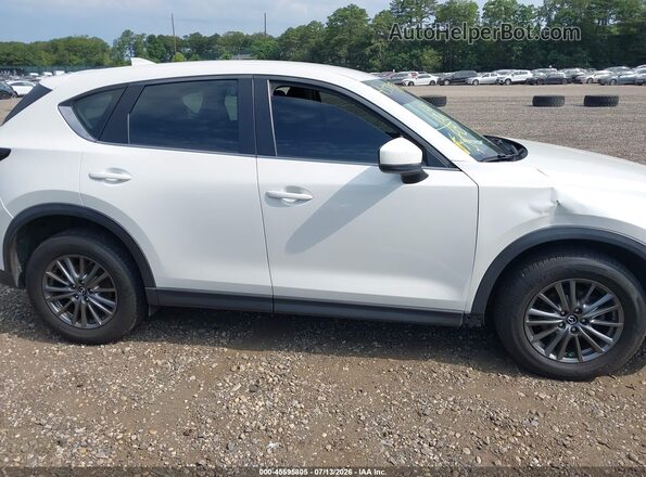 JM3KFBBL7H0104787 2017 MAZDA CX-5 White Widok wnętrza z tyłu