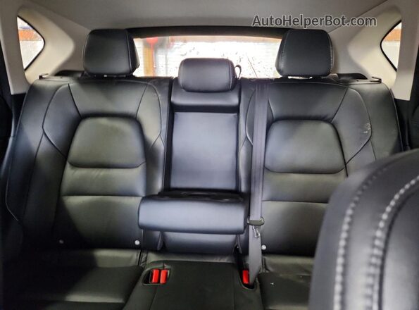 JM3KFBBLXS0679666 2025 MAZDA CX-5 White Vista de los asientos traseros