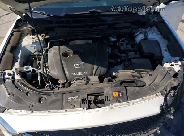 JM3KFBBM3J0330050 2018 MAZDA CX-5 White Rear interior view