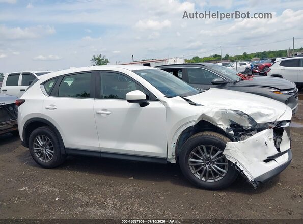JM3KFBBM4J0447216 2018 MAZDA CX-5 White Widok wnętrza z tyłu