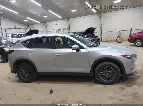 JM3KFBBM4K1635830 2019 MAZDA CX-5 Silver Vista interior trasera