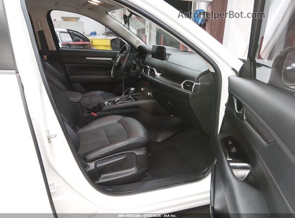 JM3KFBBM8N0559605 2022 MAZDA CX-5 Белый Вид салона спереди