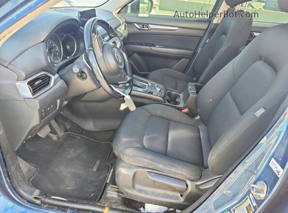 JM3KFBBMXJ0443445 2018 MAZDA CX-5 Blue Widok wnętrza z przodu