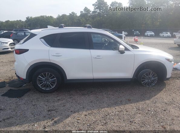 JM3KFBCL1H0136987 2017 MAZDA CX-5 White Widok wnętrza z tyłu