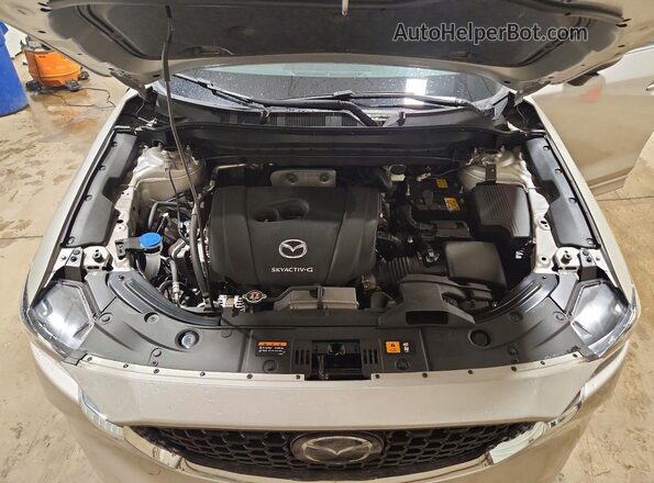 JM3KFBCL1S0586257 2025 MAZDA CX-5 Silver Vista del compartimento del motor