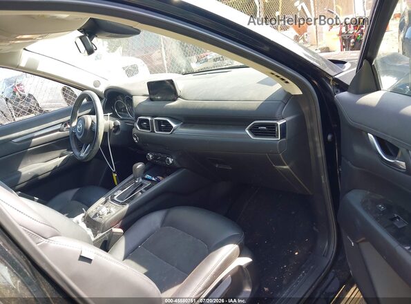 JM3KFBCL6H0156037 2017 MAZDA CX-5 Черный Вид салона спереди