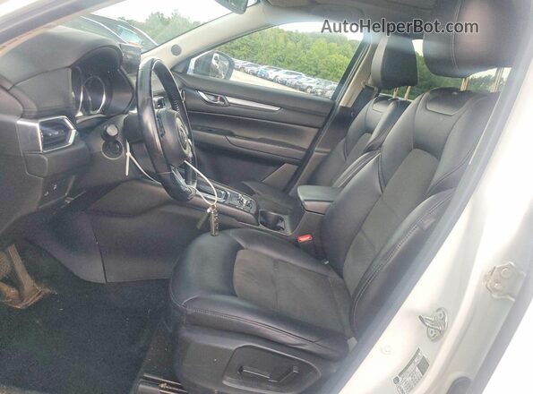 JM3KFBCL6H0174957 2017 MAZDA CX-5 White Вид салону спереду
