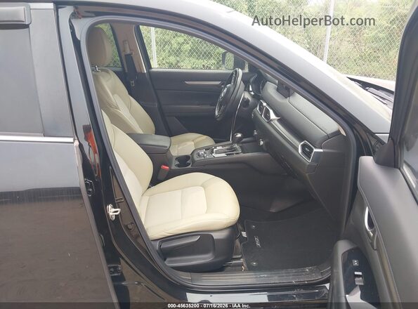 JM3KFBCL7H0124715 2017 MAZDA CX-5 Black Вид салону спереду