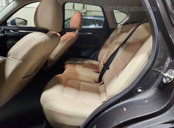 JM3KFBCL8H0126182 2017 MAZDA CX-5 Gray Вид задньої частини салону