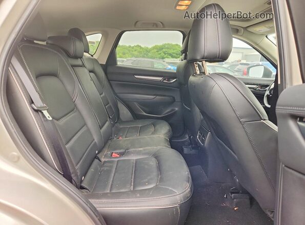 JM3KFBCL9S0694092 2025 MAZDA CX-5 White Вид задньої частини салону