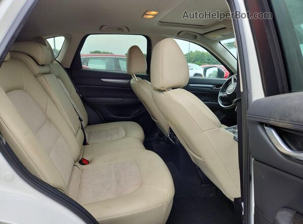 JM3KFBCLXH0175190 2017 MAZDA CX-5 White Rear interior view