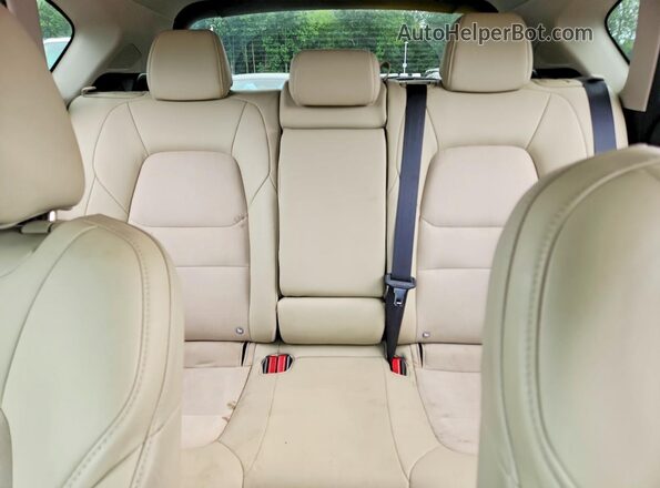 JM3KFBCLXH0175190 2017 MAZDA CX-5 White Rear seats view