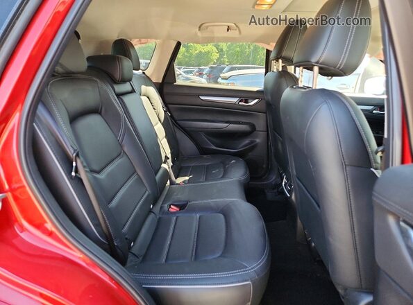 JM3KFBCLXS0560577 2025 MAZDA CX-5 Red Rear interior view
