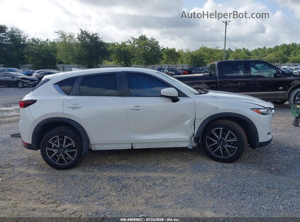 JM3KFBCM1J0316114 2018 MAZDA CX-5 Белый Вид задней части салона