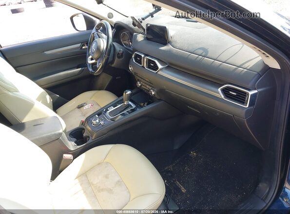 JM3KFBCM2J0302982 2018 MAZDA CX-5 Синий Вид салона спереди