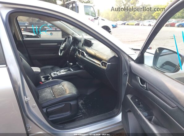 JM3KFBCM3K0554161 2019 MAZDA CX-5 Silver Front interior view