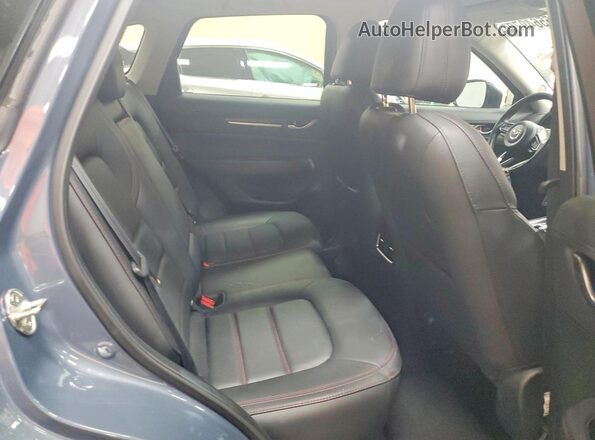 JM3KFBCM6N0632307 2022 MAZDA CX-5 Gray Widok wnętrza z tyłu