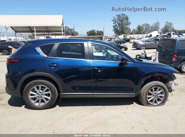 JM3KFBCM7N0570612 2022 MAZDA CX-5 Dark Blue Widok wnętrza z tyłu