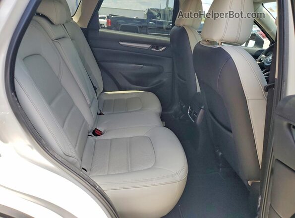 JM3KFBCM9N0634309 2022 MAZDA CX-5 White Vista interior trasera