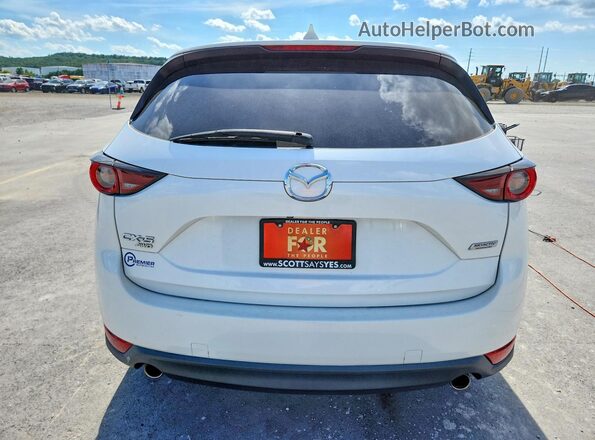 JM3KFBCMXK1682651 2019 MAZDA CX-5 White Vista trasera