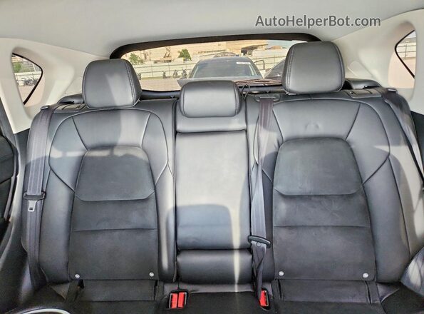 JM3KFBCMXK1682651 2019 MAZDA CX-5 White Vista de los asientos traseros
