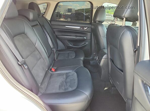 JM3KFBCMXK1682651 2019 MAZDA CX-5 White Vista interior trasera