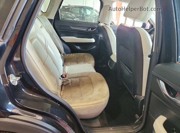 JM3KFBDL1H0157689 2017 MAZDA CX-5 Charcoal Vista de los asientos traseros