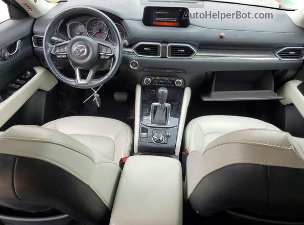 JM3KFBDL1H0210598 2017 MAZDA CX-5 Red Vista del salpicadero
