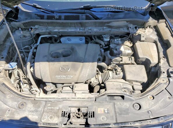 JM3KFBDL5H0144685 2017 MAZDA CX-5 Black Vista del compartimento del motor