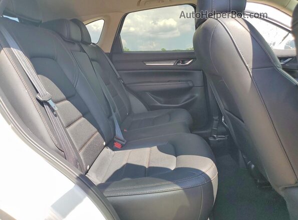 JM3KFBDM0N1538657 2022 MAZDA CX-5 Белый Вид задней части салона