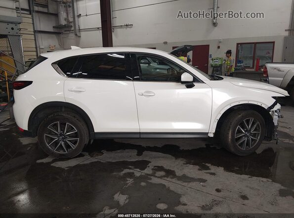 JM3KFBDM1J0368230 2018 MAZDA CX-5 White Սալոնի 360 աստիճան տեսք